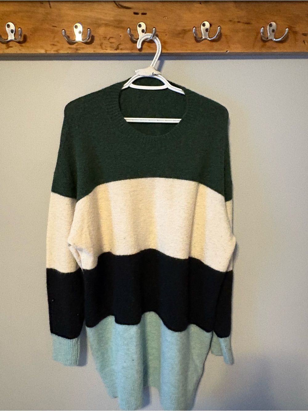 Aritzia Wilfred Free Sweater in Dark Green, Cream, Black & Light Mint